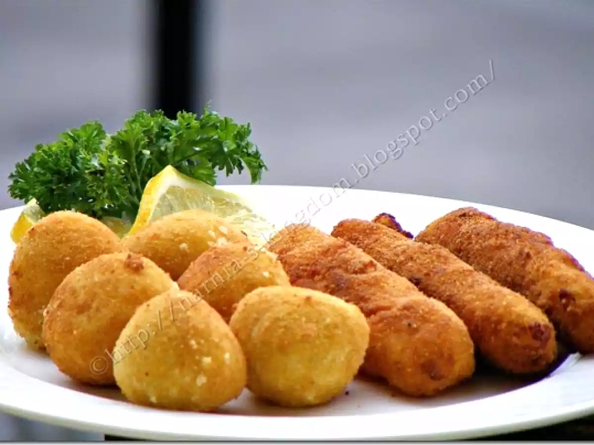 Crochete si bulete din cartofi si cascaval - poza 10