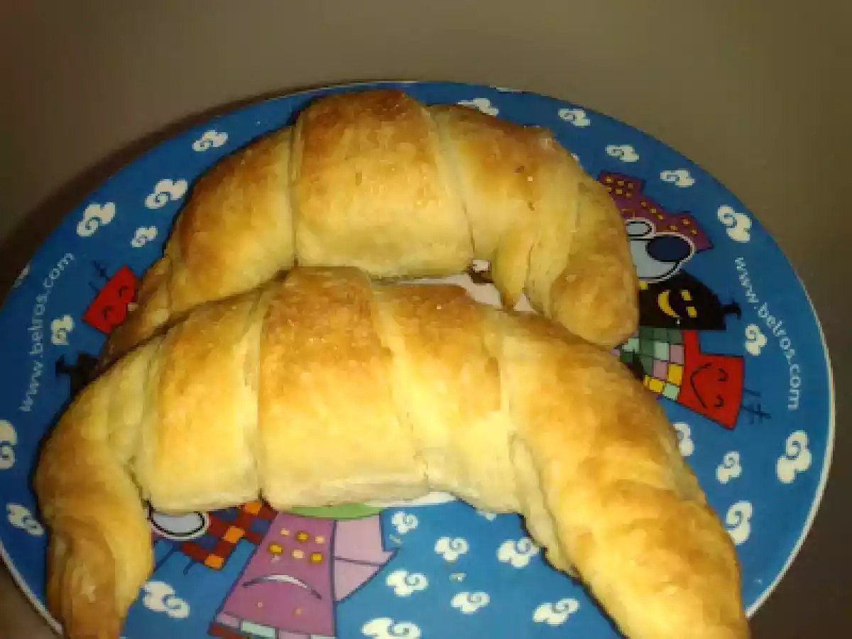 Croissante cu ciocolata si crema de vanilie - poza 3