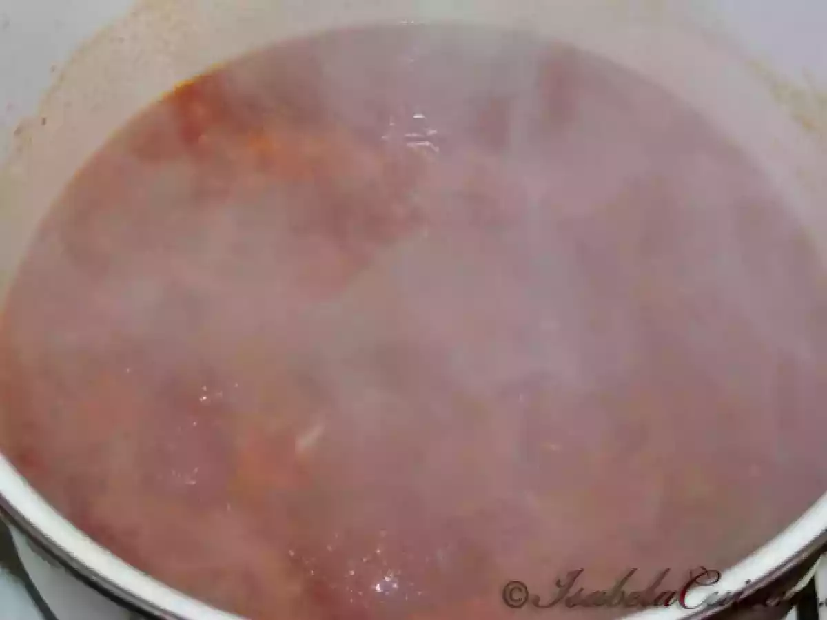 Cuburi de porc cu sos dulce-acrisor - poza 2