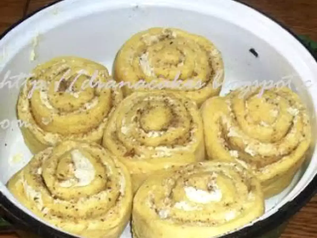 Cuiburi de viespi cu nuca - poza 9