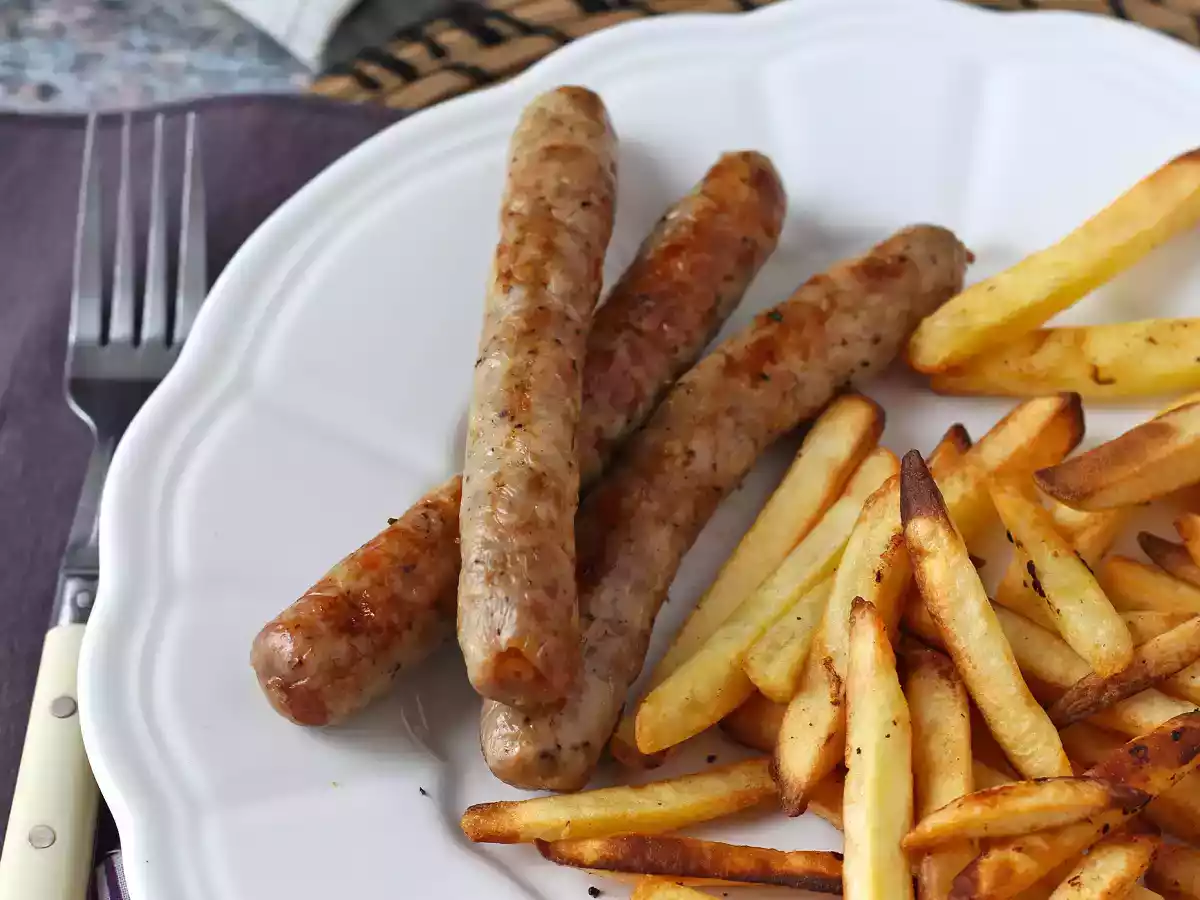 Cum gătesc cârnații în Air Fryer? - poza 2