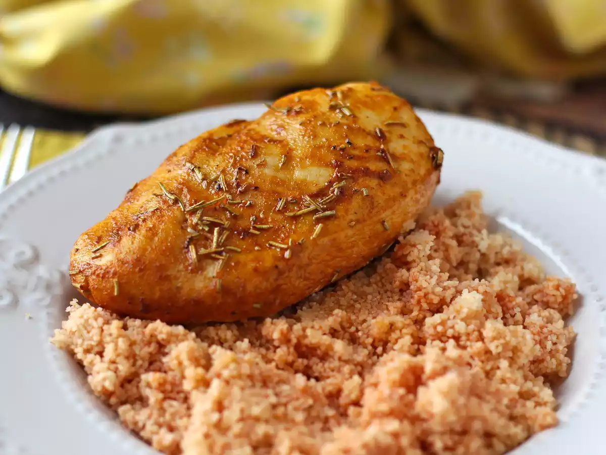 Cum gătesc piept de pui în Air Fryer?