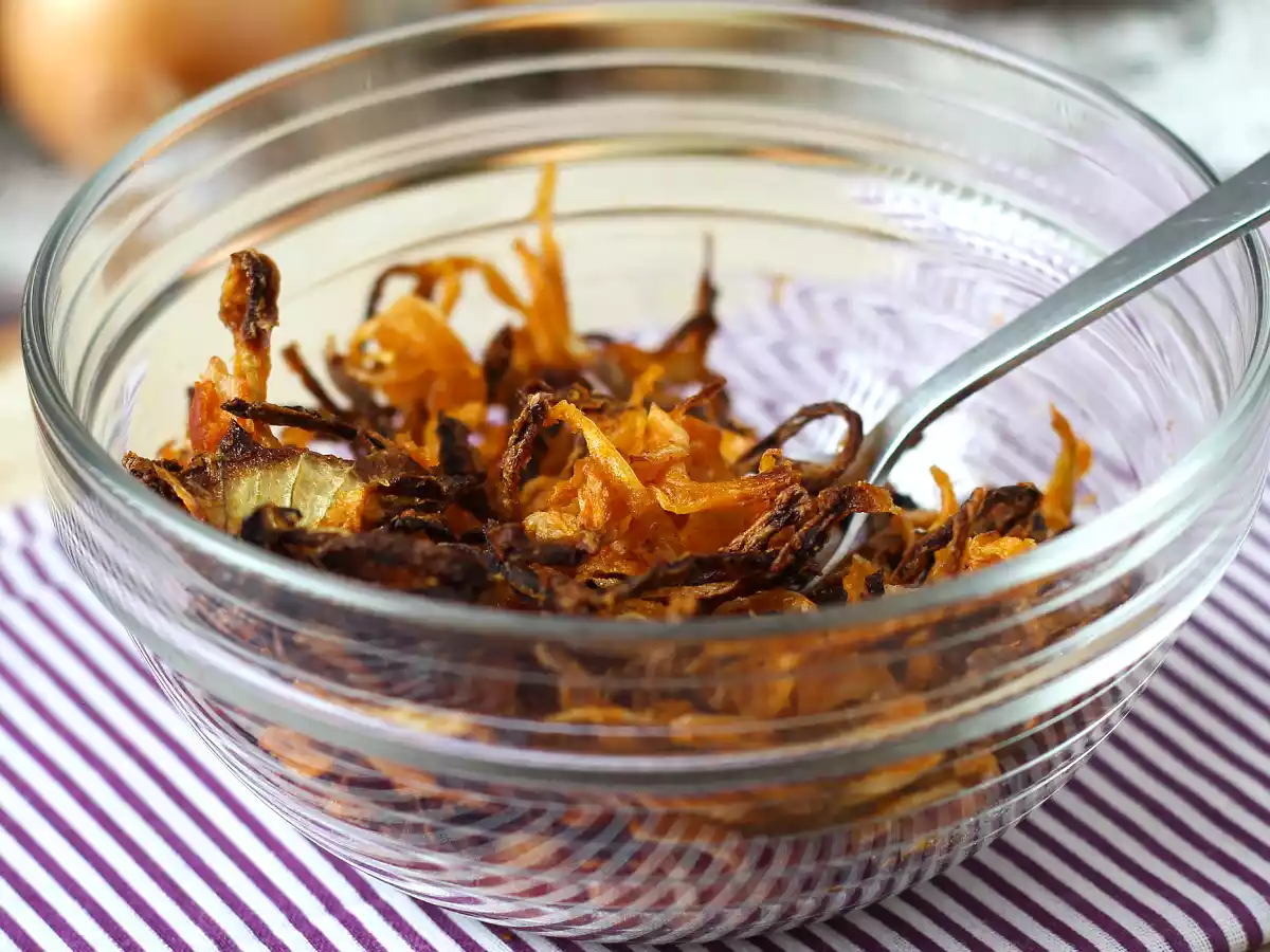 Cum să faci ceapă crocantă în cuptor?