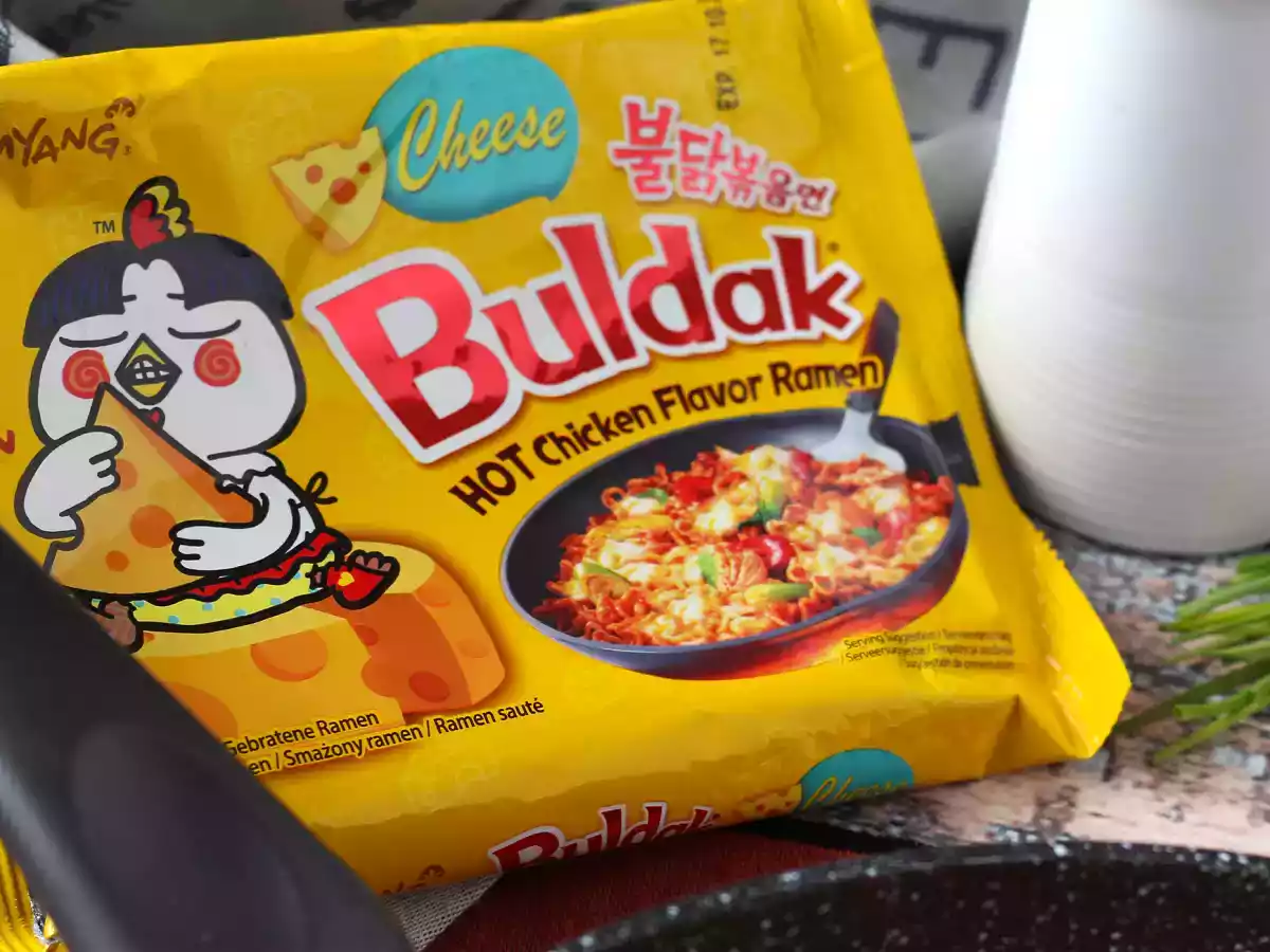 Cum să gătești Buldak cu aroma de brânză? Rețeta ușoară și rapidă! - poza 3