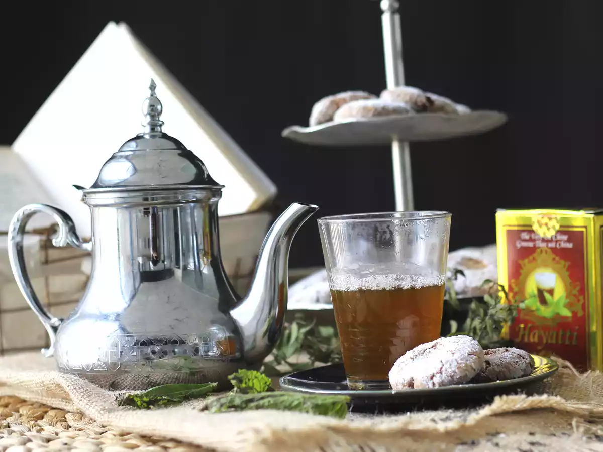 Cum se prepară ceaiul autentic marocan de mentă? - poza 5