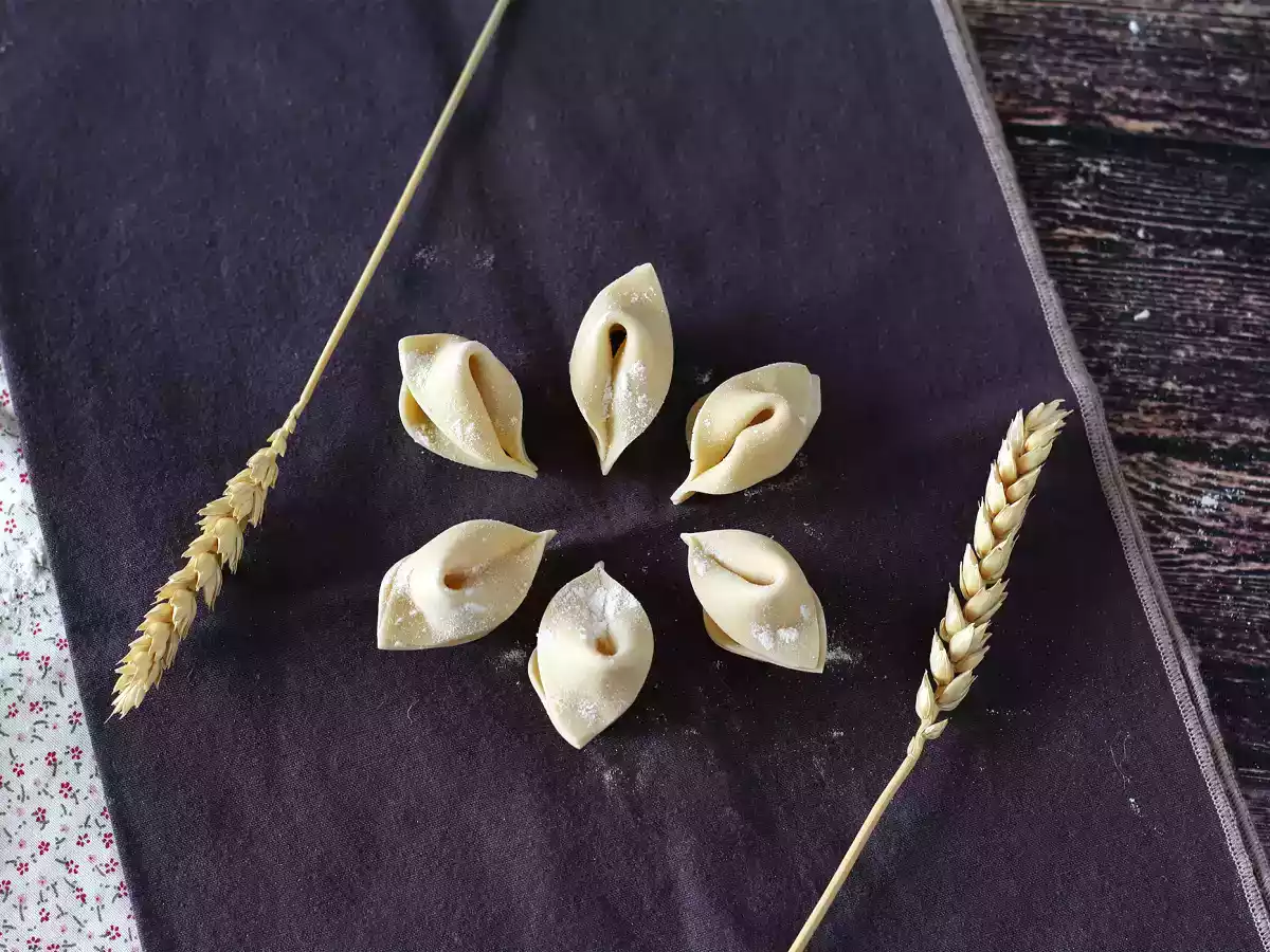 Cum se prepară paste de casă: sorpresine, mici suprize