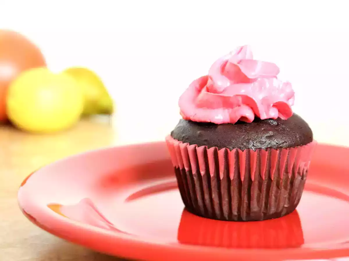 Cupcakes cu Ciocolata si Glazura