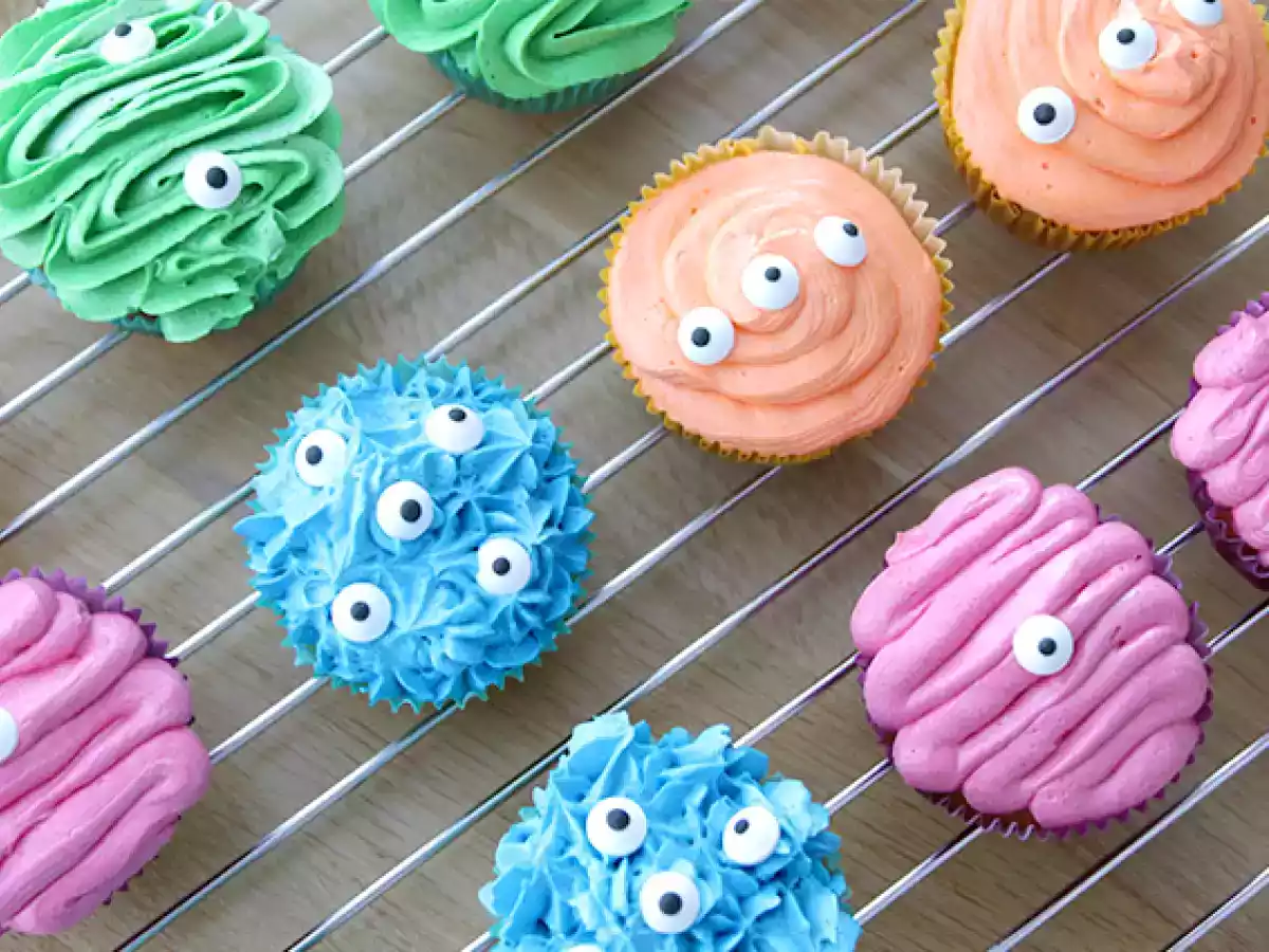 Cupcakes monstruoase pentru Halloween