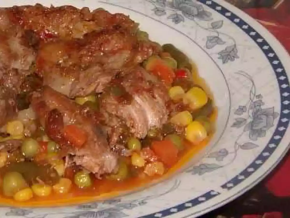 CURCAN PE PAT DE LEGUME MEXICANE