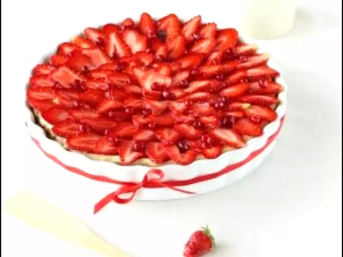 DB: Un desert primavaratic: Cheesecake cu capsuni si merisoare /cheesecake