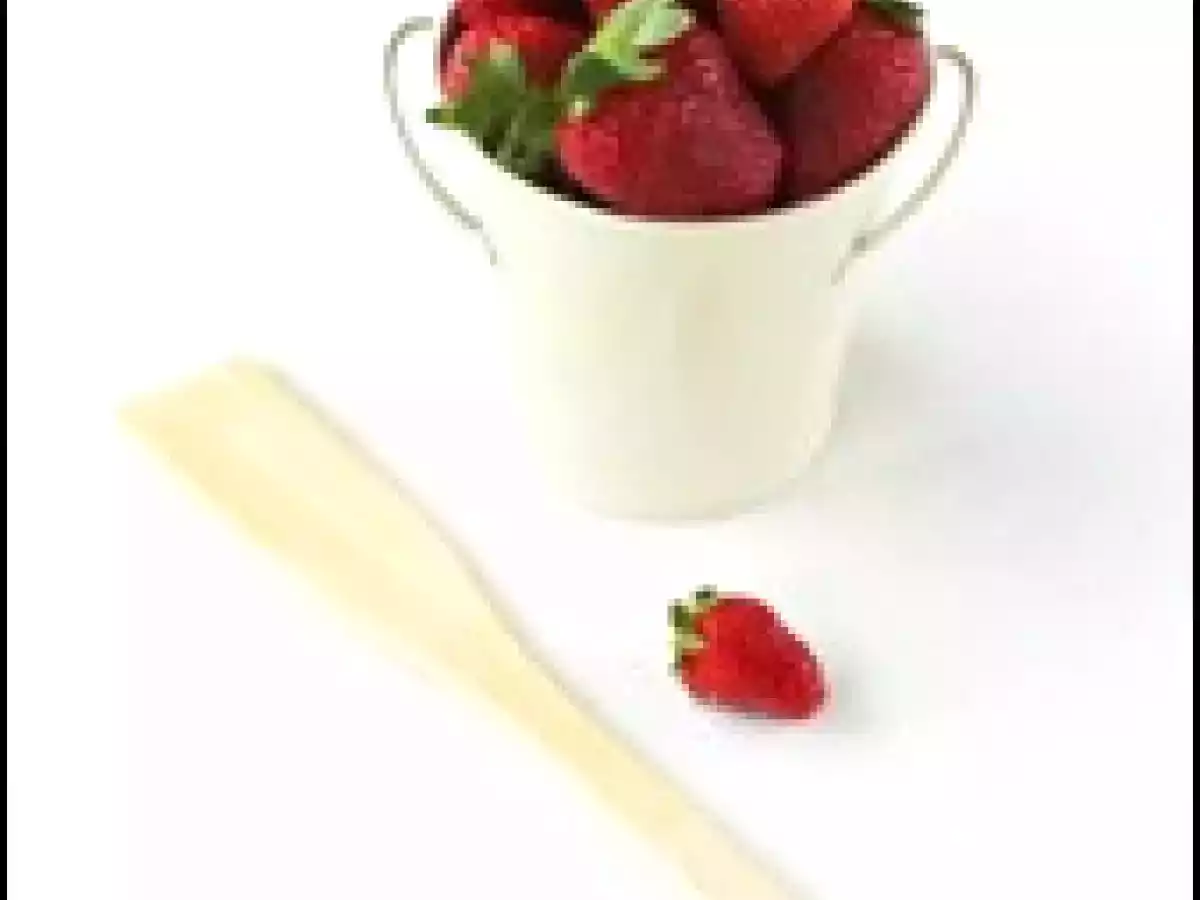 DB: Un desert primavaratic: Cheesecake cu capsuni si merisoare /cheesecake - poza 6