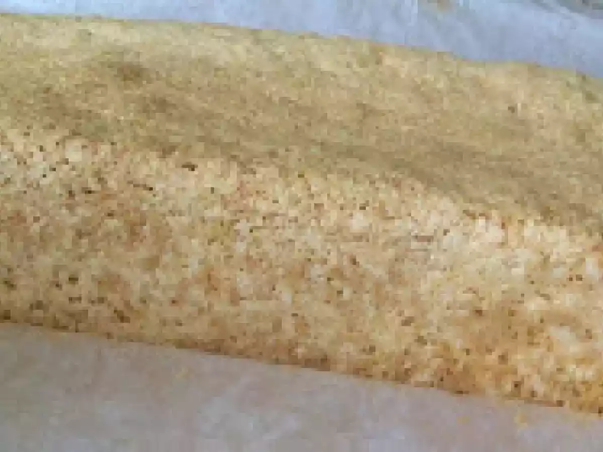 Delicii de mai-prajitura cu frisca si capsuni - poza 2