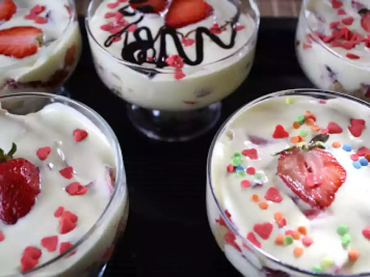 Desert cu capsuni si mascarpone - poza 2