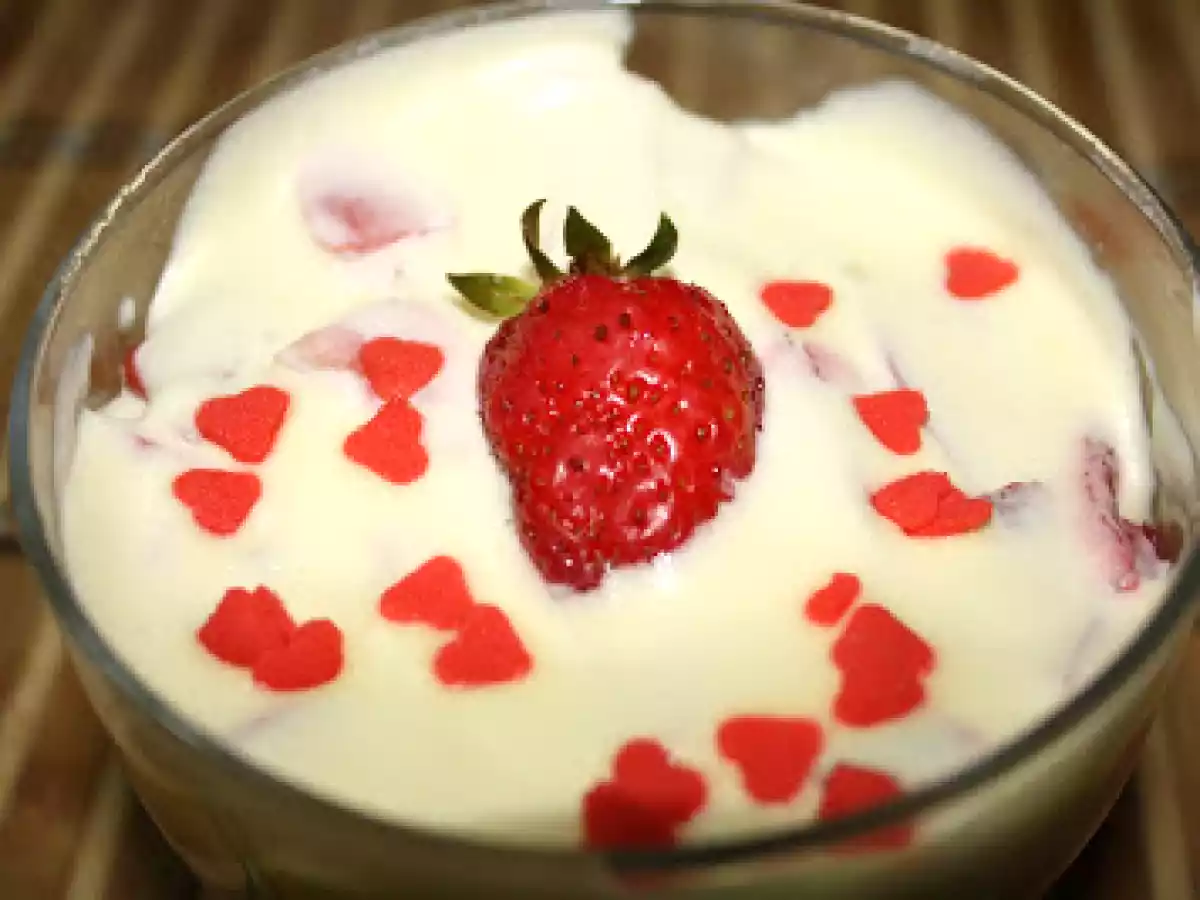 Desert cu capsuni si mascarpone - poza 3