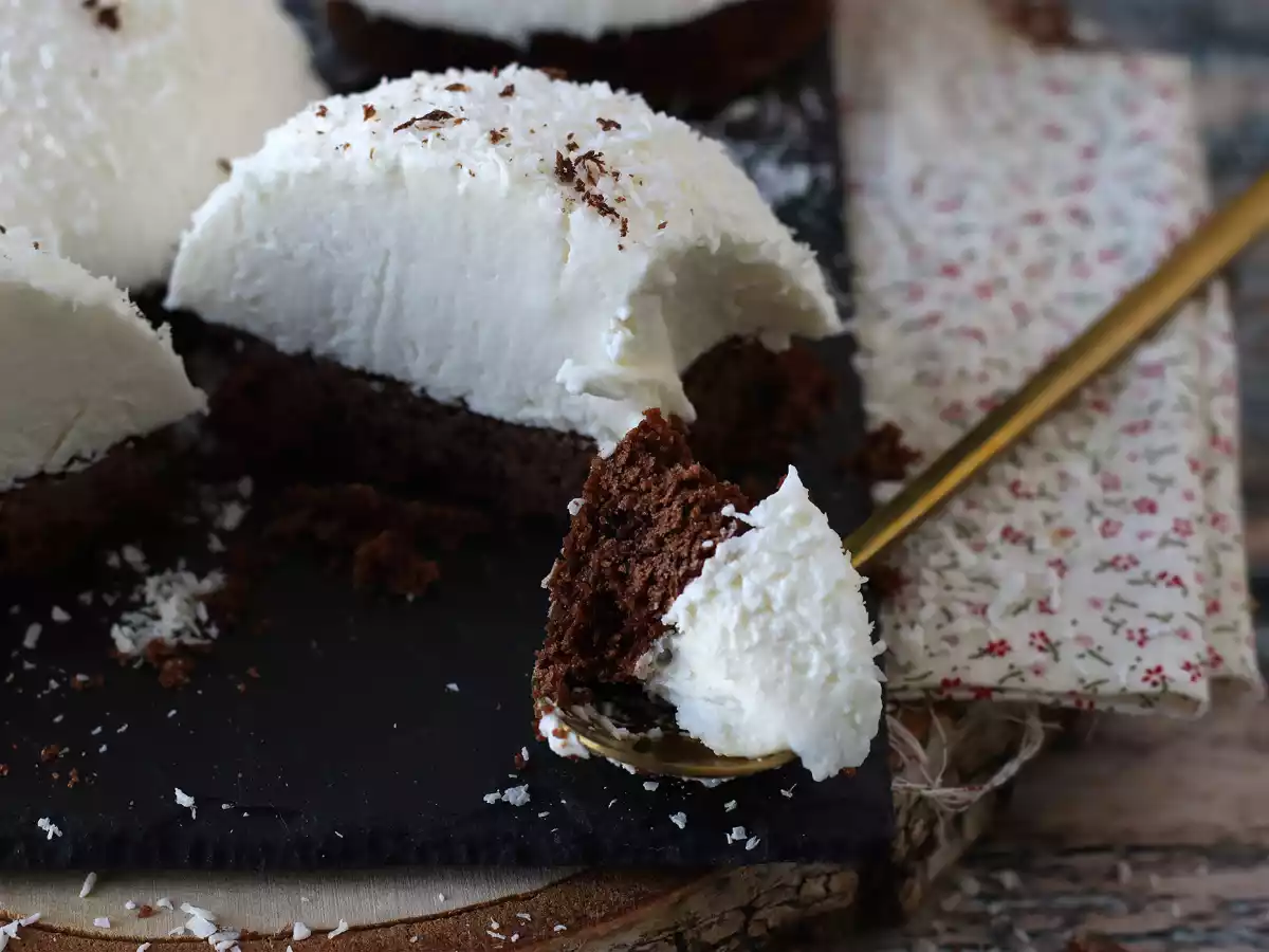 Domuri cu nucă de cocos și ciocolată - poza 2