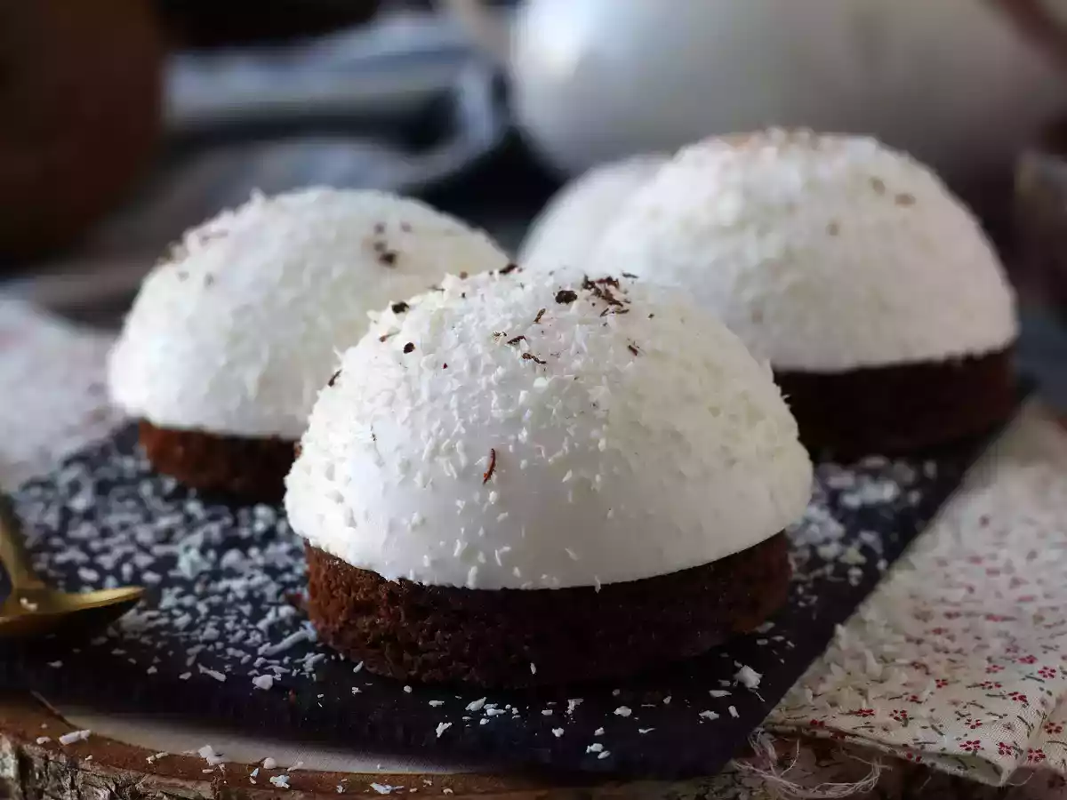 Domuri cu nucă de cocos și ciocolată - poza 3