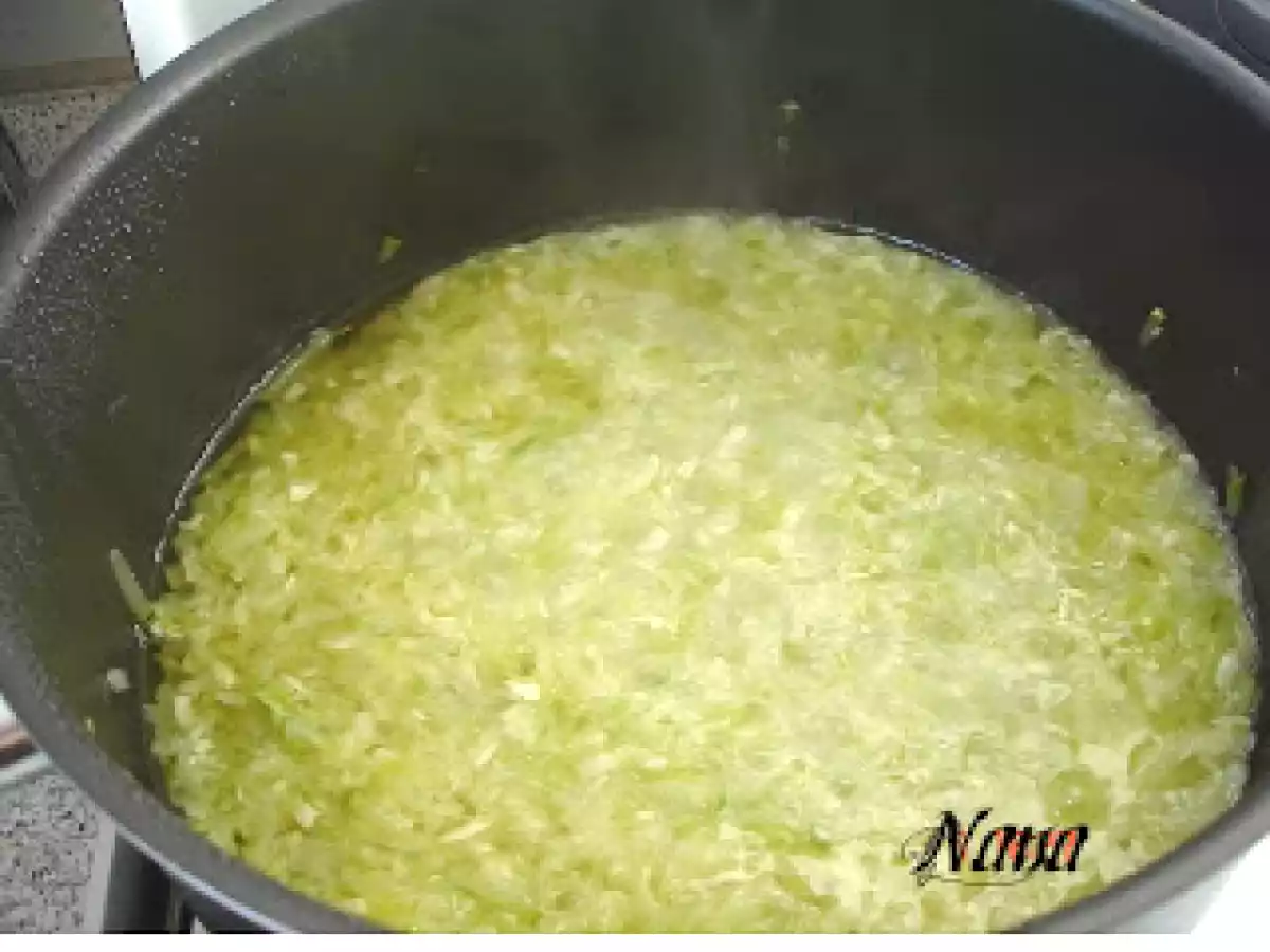 DOVLECEI CU SMANTANA - poza 3