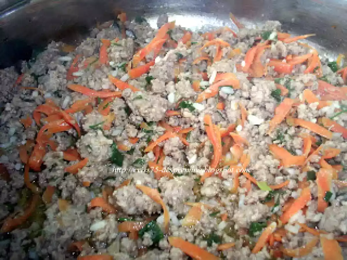 Dovlecei umpluti cu carne - poza 4