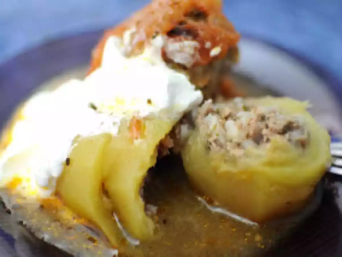 Dovlecei umpluti cu carne de vita
