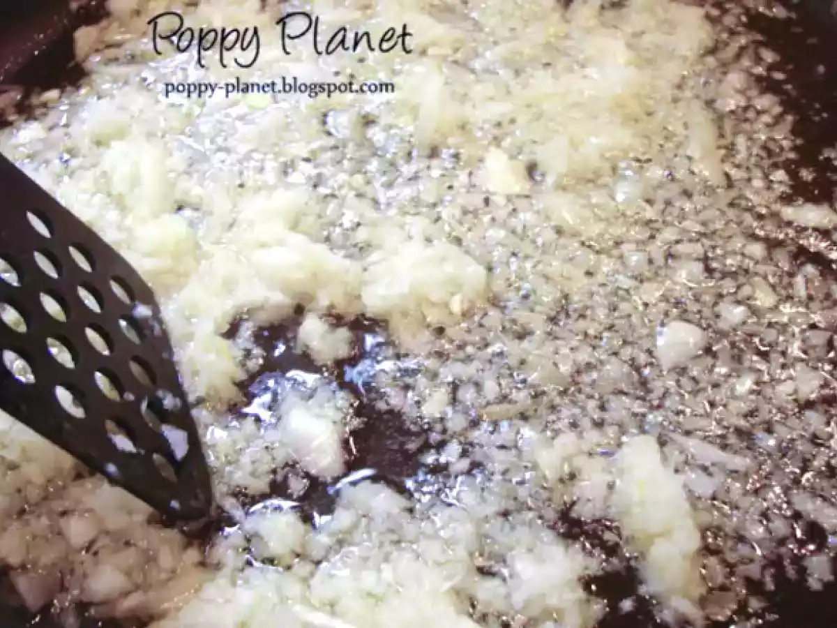 Dovlecei umpluti cu feta si nuci - poza 7