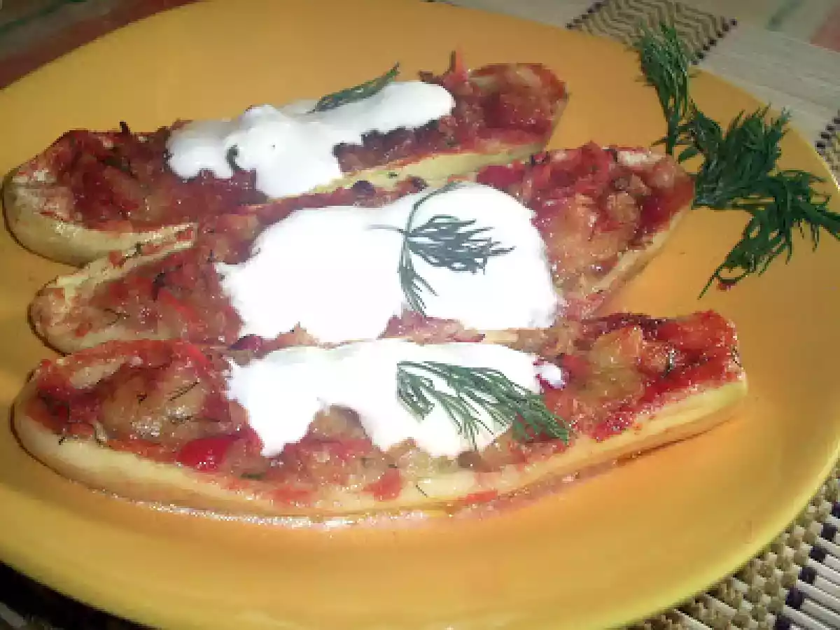 Dovlecei umpluti cu legume si branza