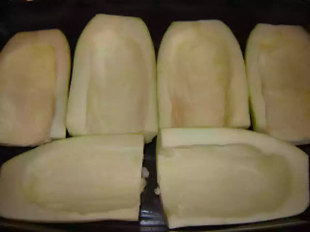 Dovlecei umpluti cu legume si carnati - poza 3