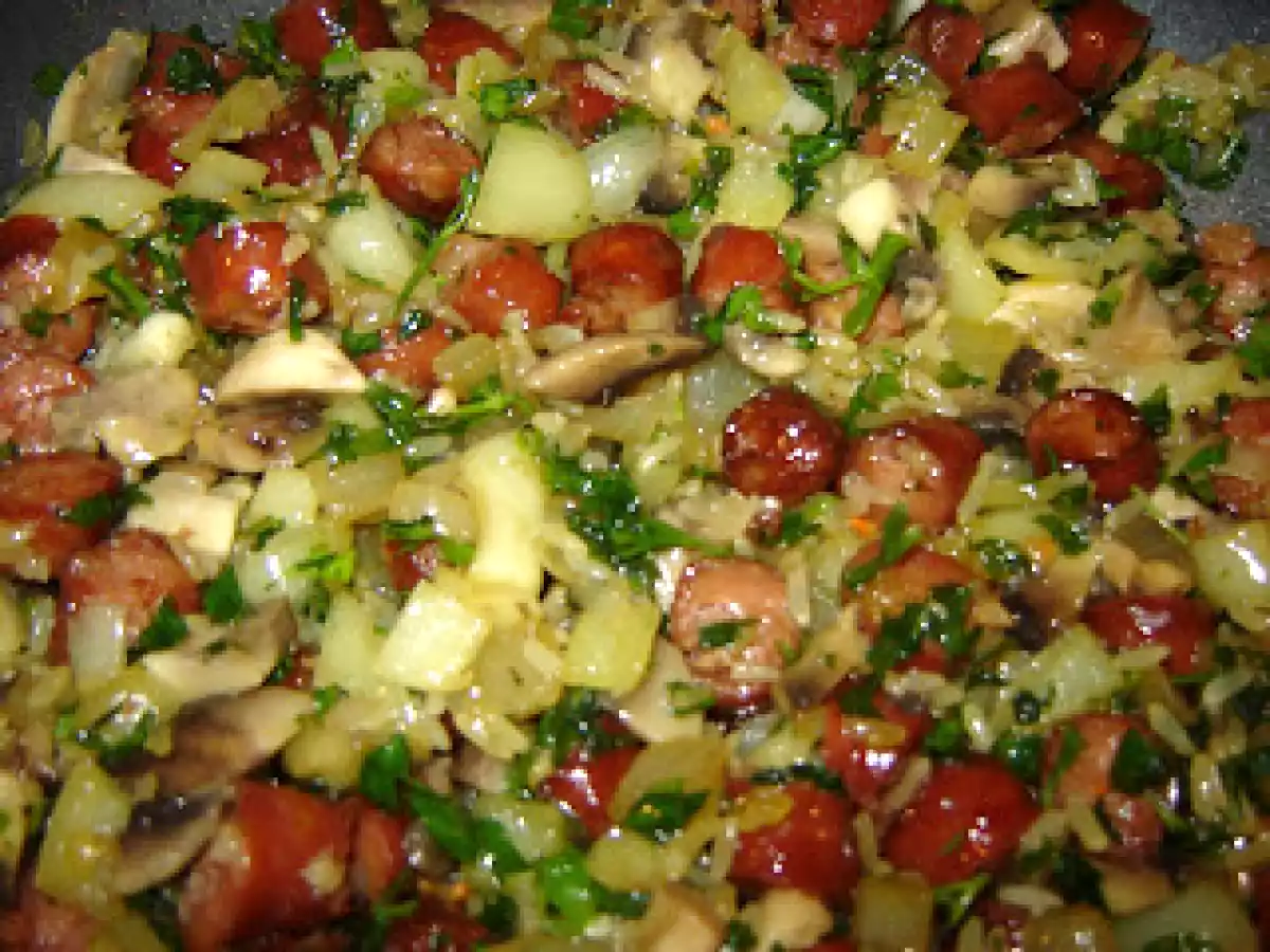 Dovlecei umpluti cu legume si carnati - poza 5