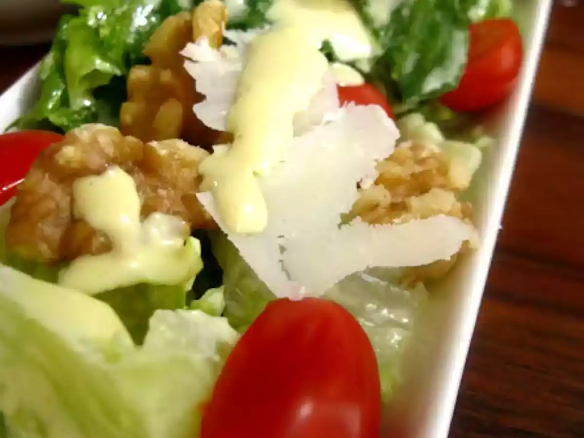 Dressing pentru salata Caesar