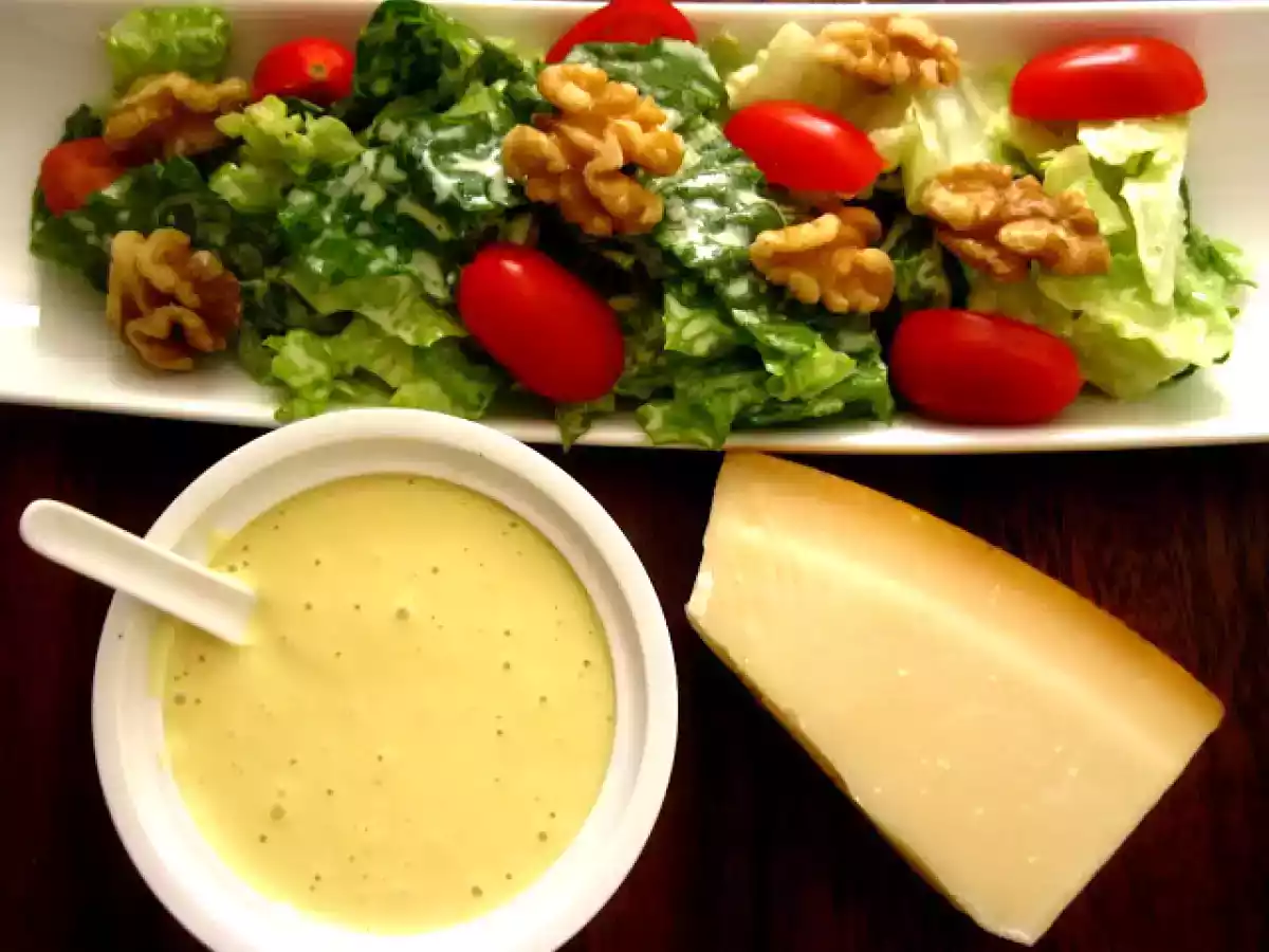 Dressing pentru salata Caesar - poza 2