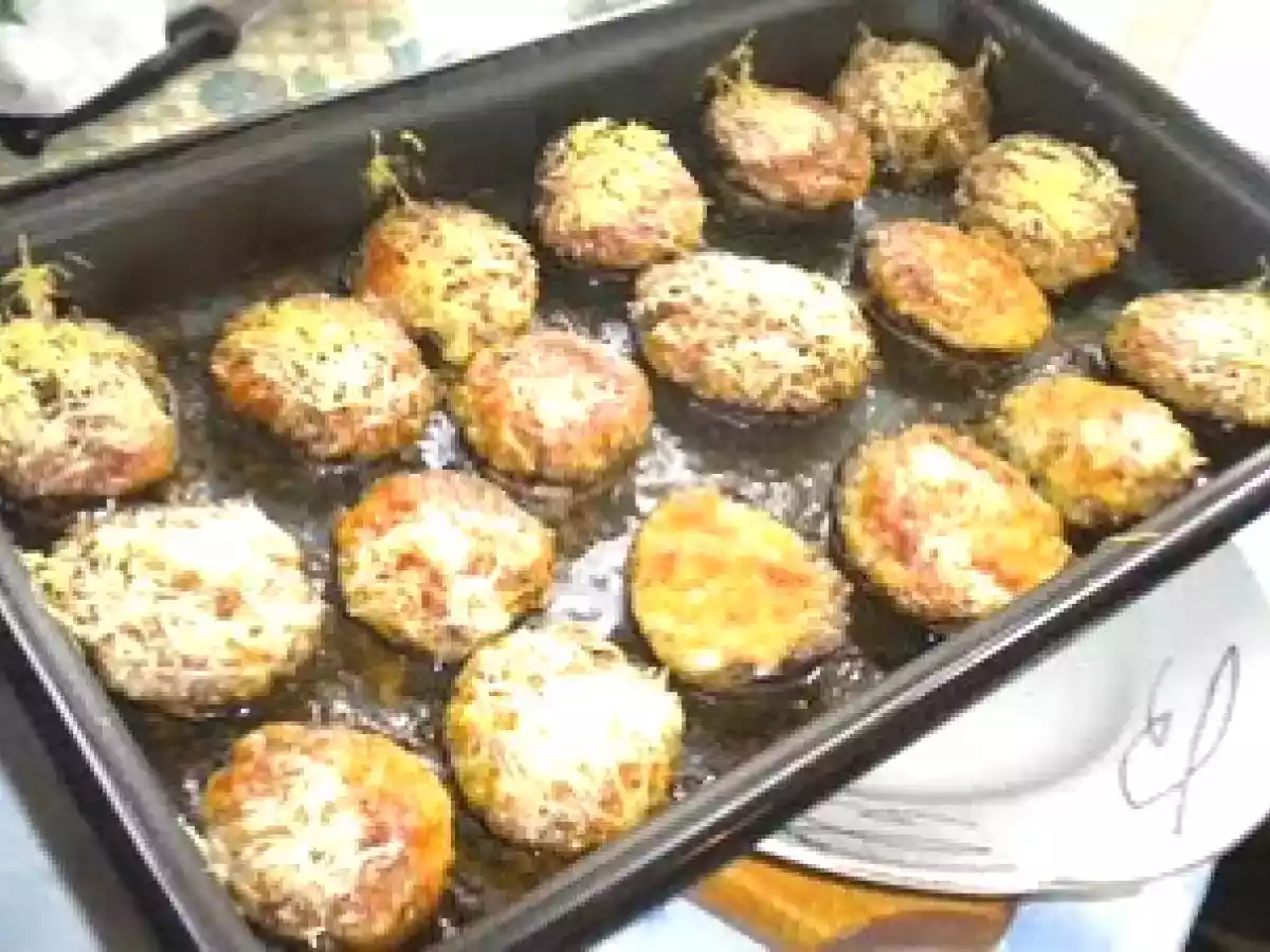 Drob de Ciuperci si Ciuperci champignon cu Lamaie si Ciuperci Umplute