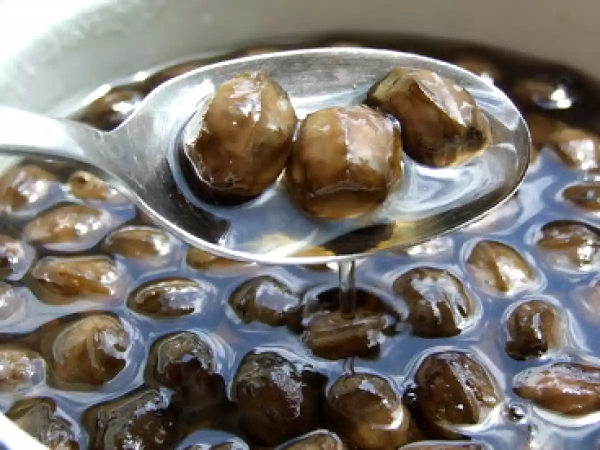 Dulceata de nuci verzi