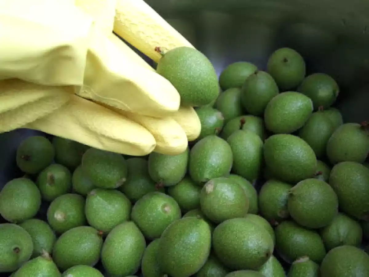 Dulceata de nuci verzi - poza 6