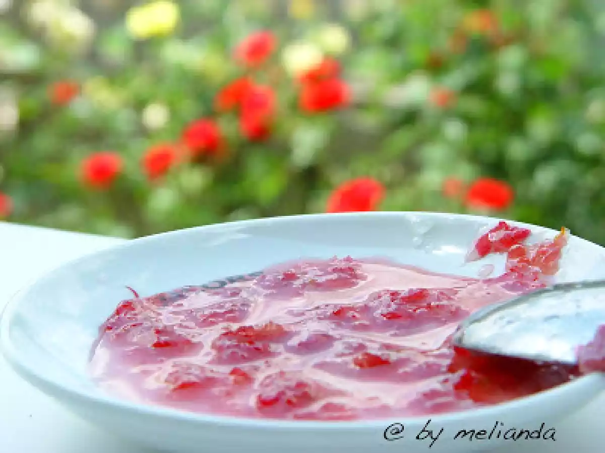 Dulceata de trandafiri