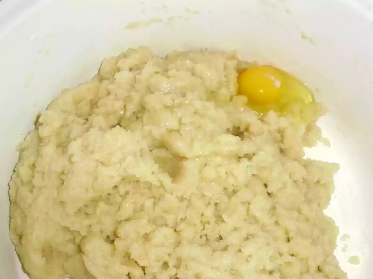 ECLERE - ALUAT CU UNTURA - poza 2