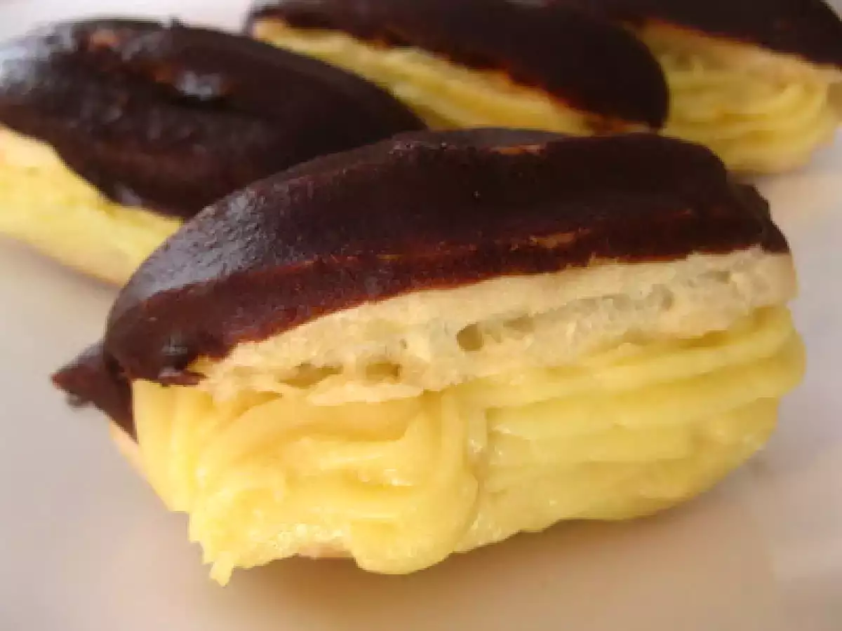 Eclere cu ciocolata si crema de portocale - poza 7