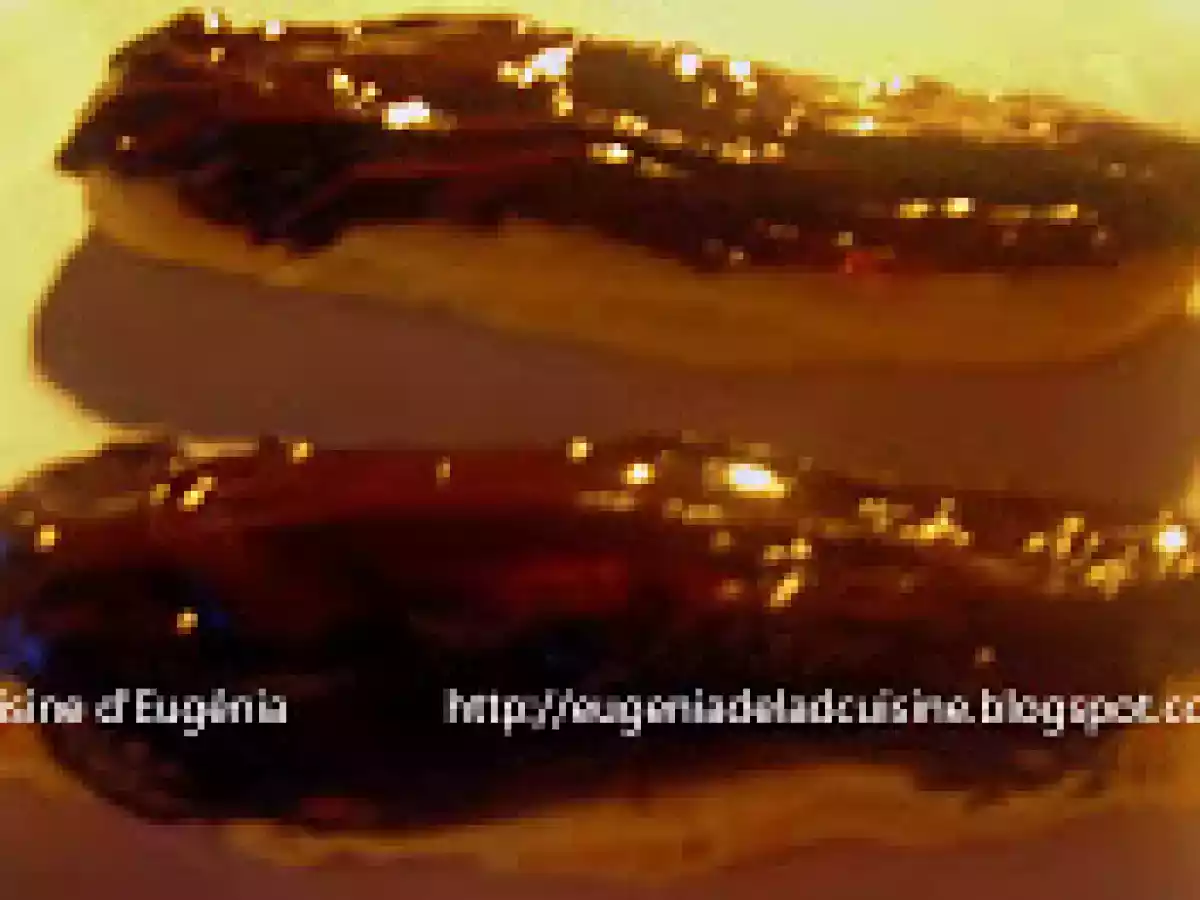 Eclere cu crema de budinca de vanilie si frisca