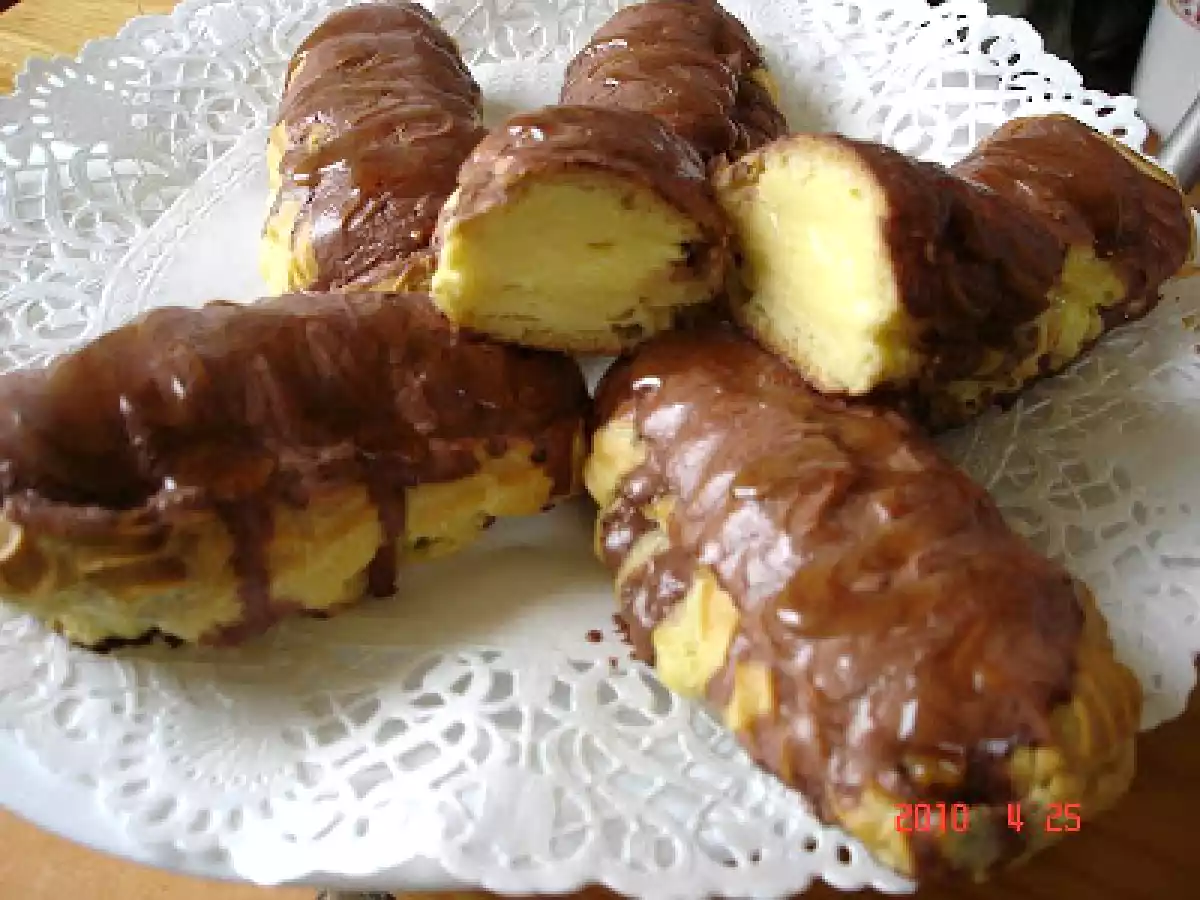 ECLERE CU CREMA DE VANILIE