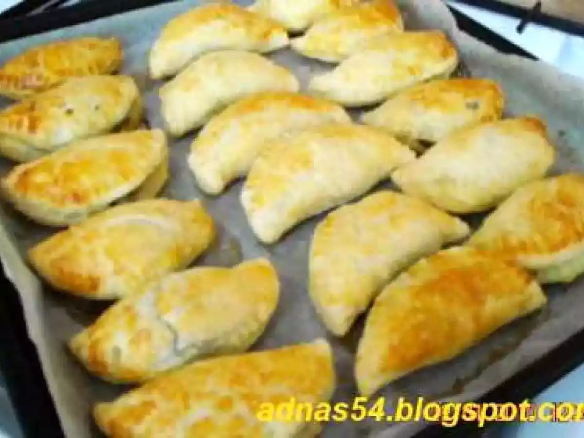 Espanadillas cu umplutura de ciuperci si sardine. - poza 2