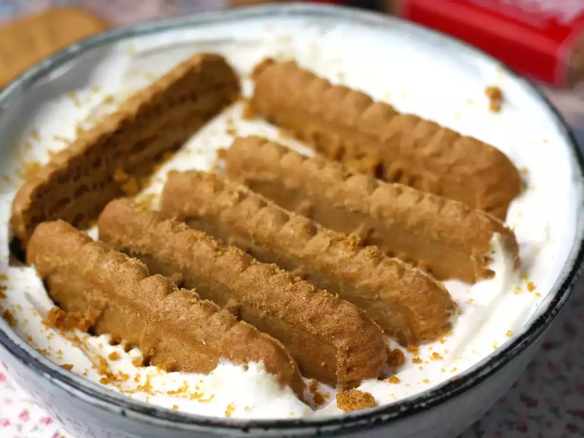 Faimosul cheesecake japonez super-ușor cu doar 2 ingrediente - poza 3