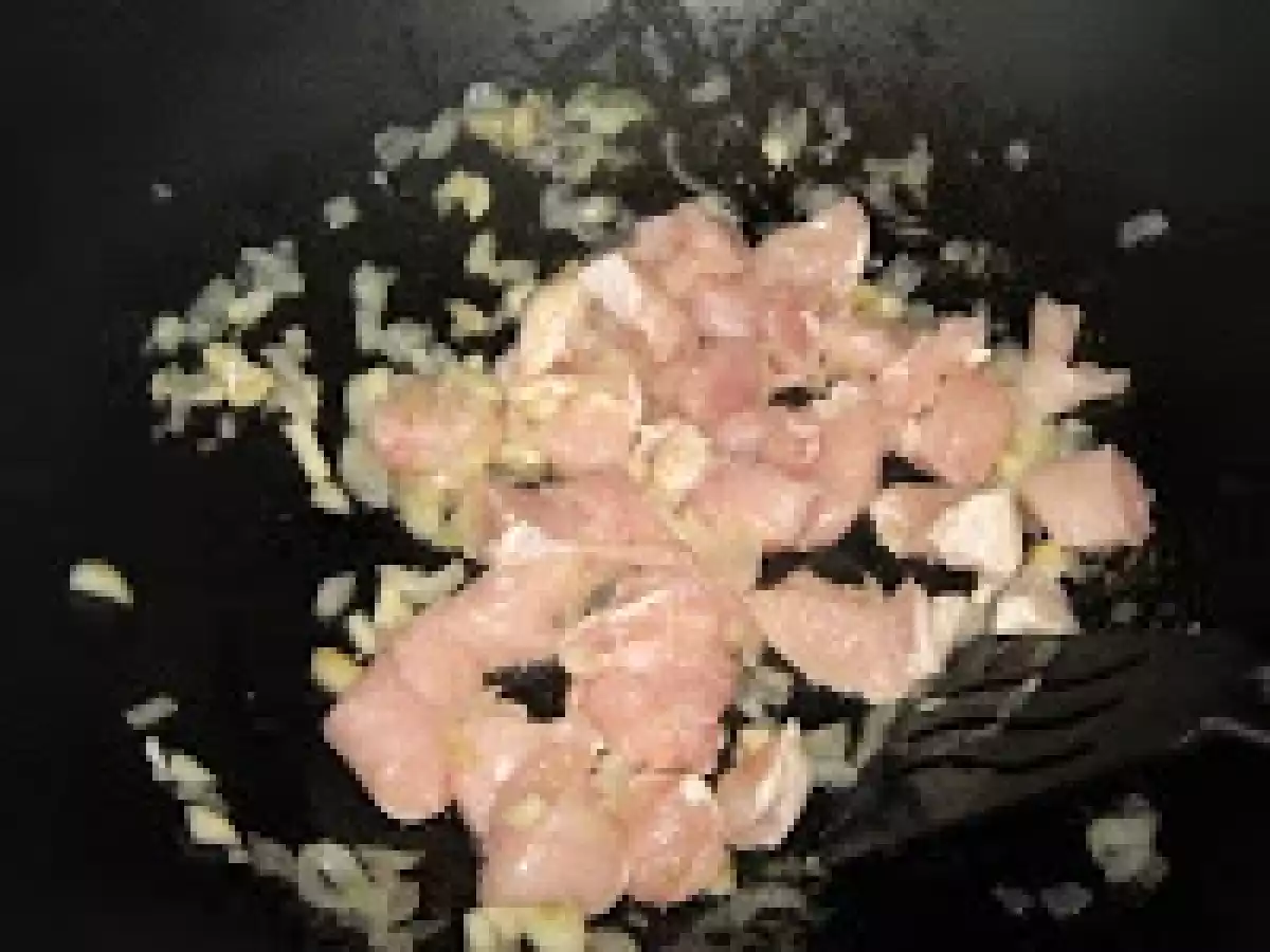 Fasole verde cu piept de pui - poza 3