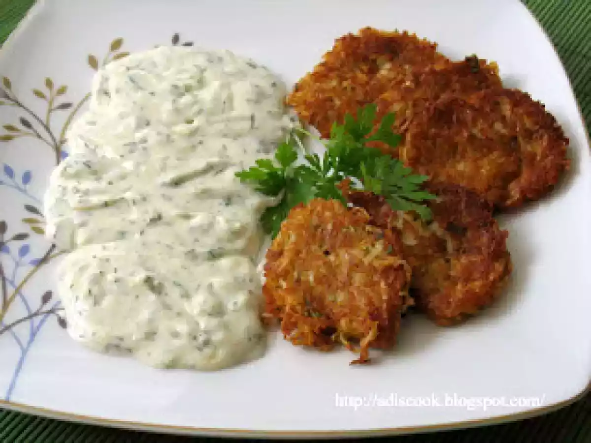 FASOLE VERDE CU SOS DE SMANTANA - poza 2