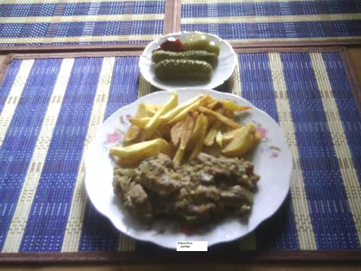 Ficat de porc cu sos de mustar si hrean