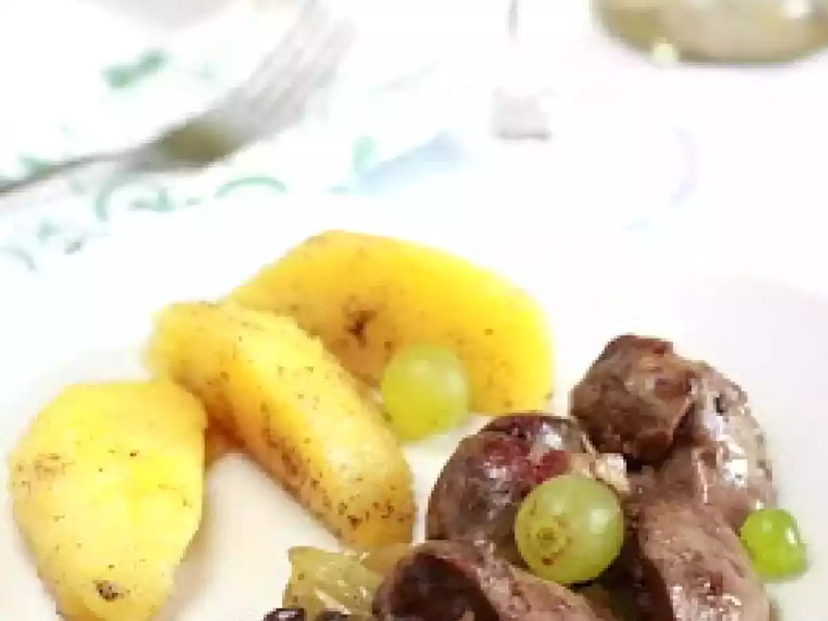 Ficat de pui cu struguri