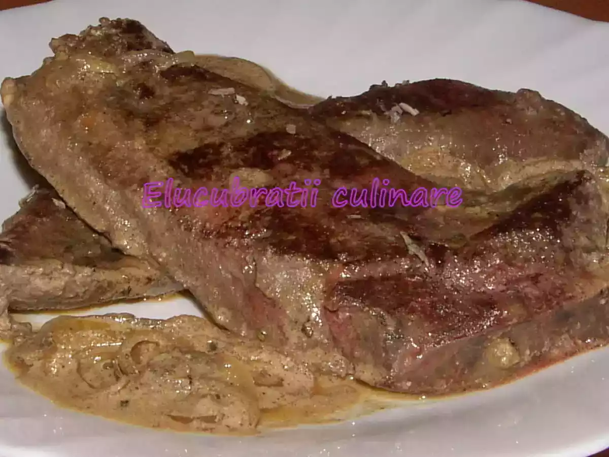 FICAT DE VIȚEL CU OȚET BALSAMIC