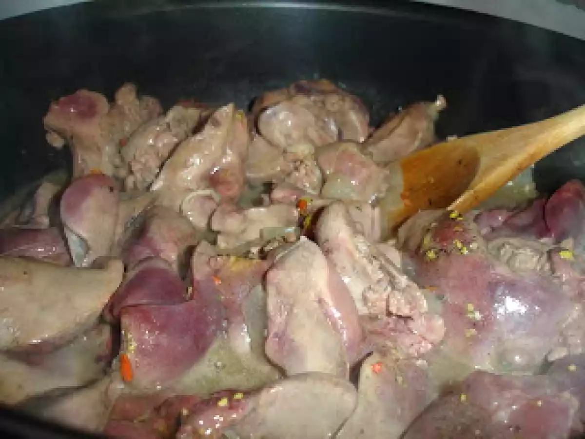 Ficatei de Pui in sos cu Piure de Cartofi - poza 2