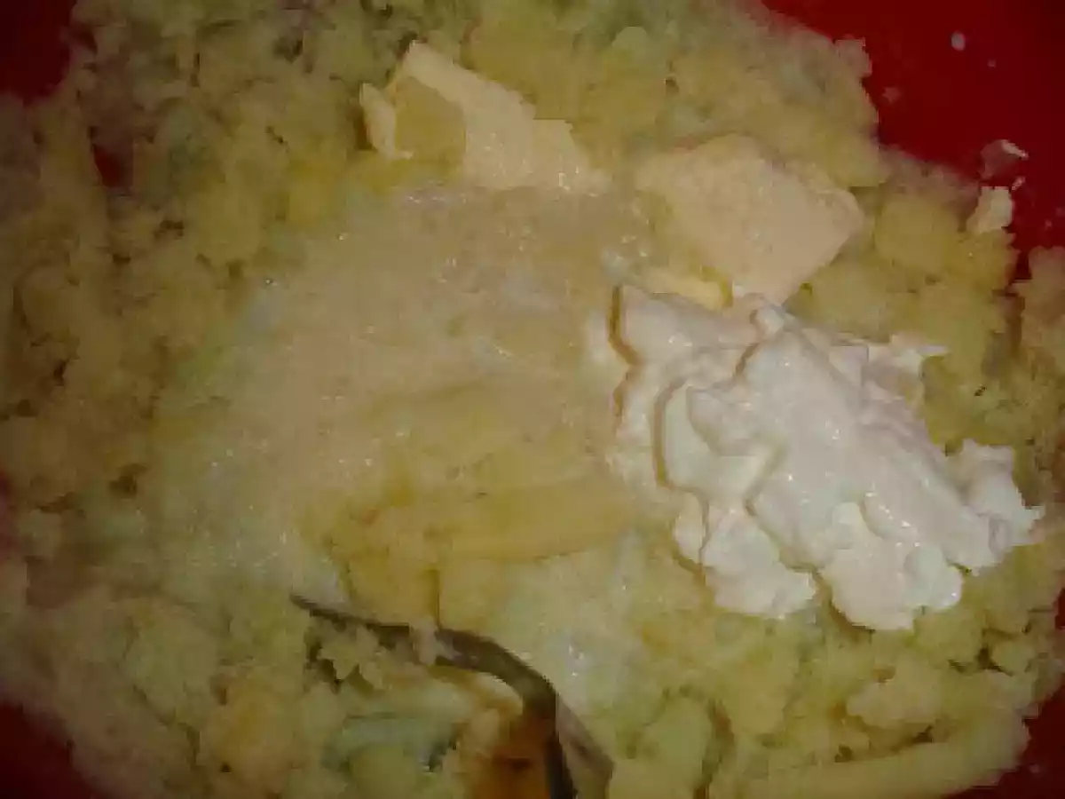 Ficatei de Pui in sos cu Piure de Cartofi - poza 4