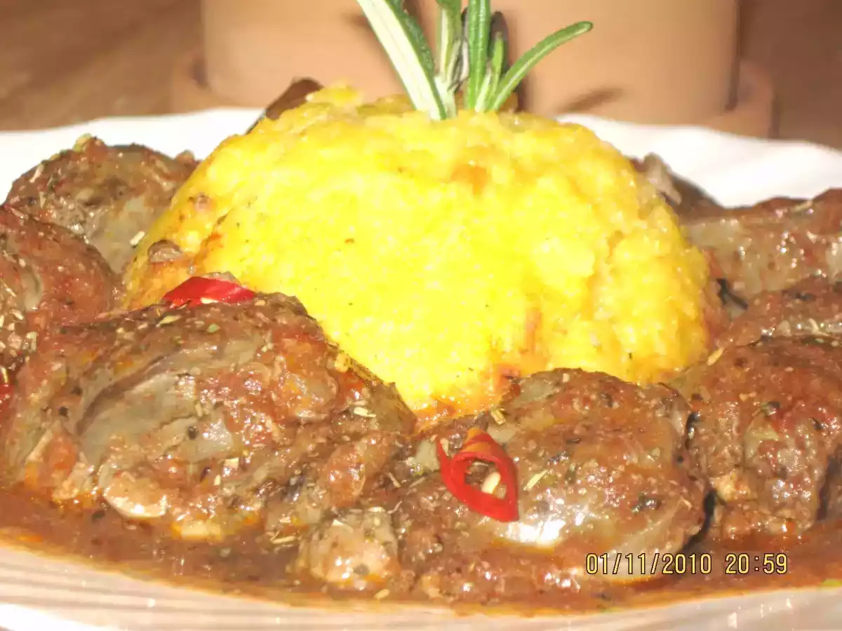 Ficatei de pui in sos de rosii