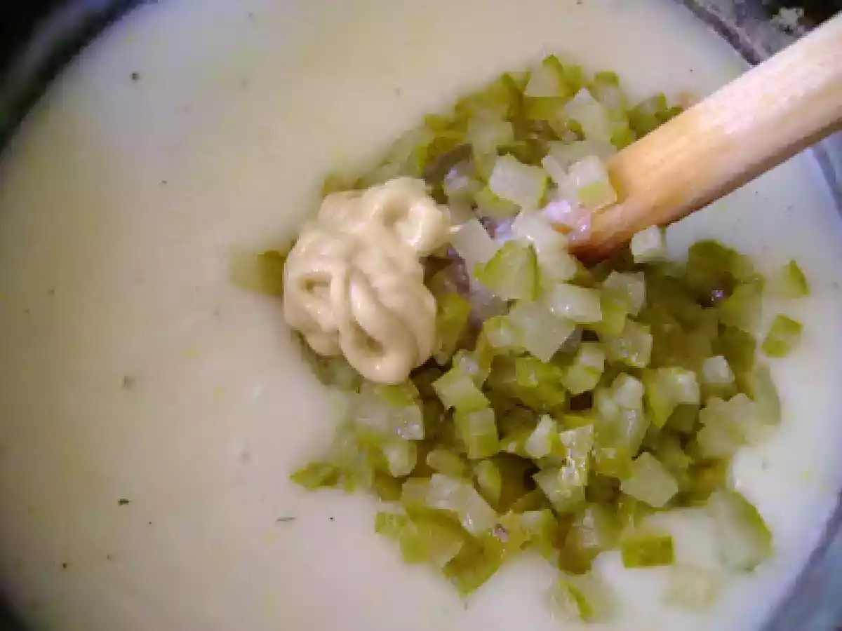 FILE DE MACROU CU BROCOLI SI SOS PICANT - poza 11