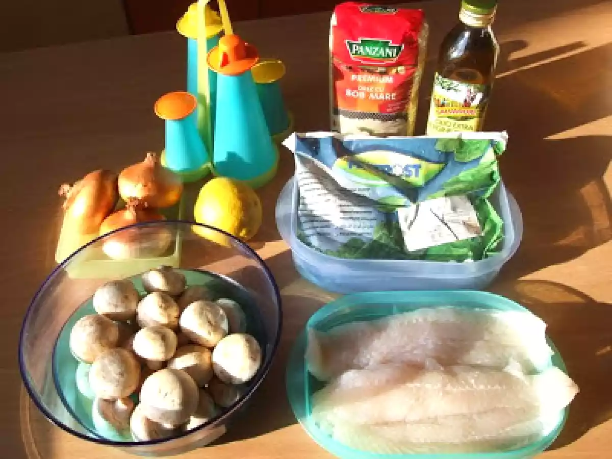 File de pangasius pe pat de spanac si ciuperci - poza 2