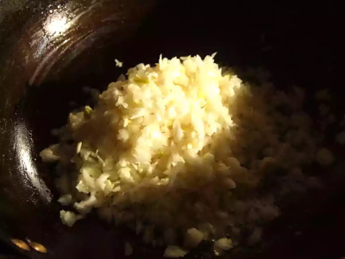 File de pangasius pe pat de spanac si ciuperci - poza 4